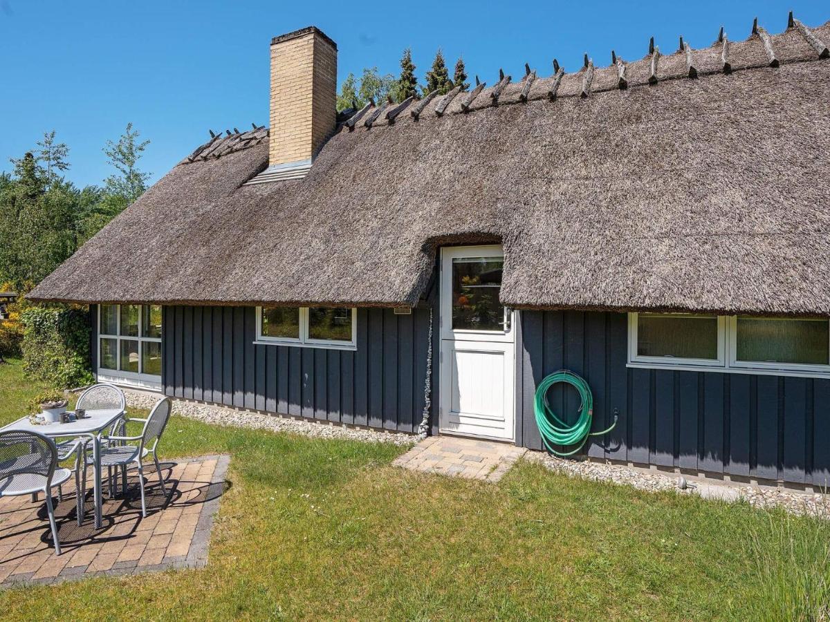Holiday Home Vaeggerlose Ccxiv Bøtø By Zewnętrze zdjęcie