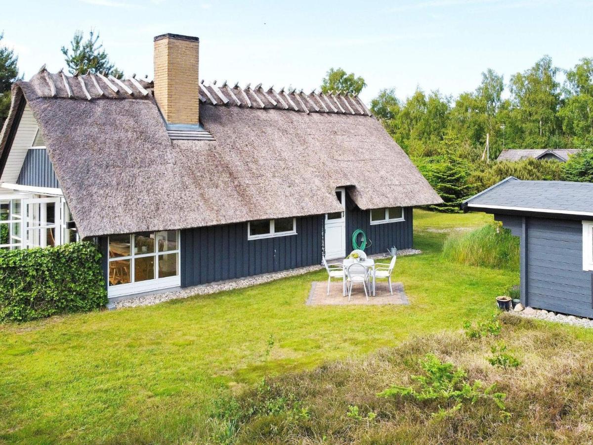 Holiday Home Vaeggerlose Ccxiv Bøtø By Zewnętrze zdjęcie